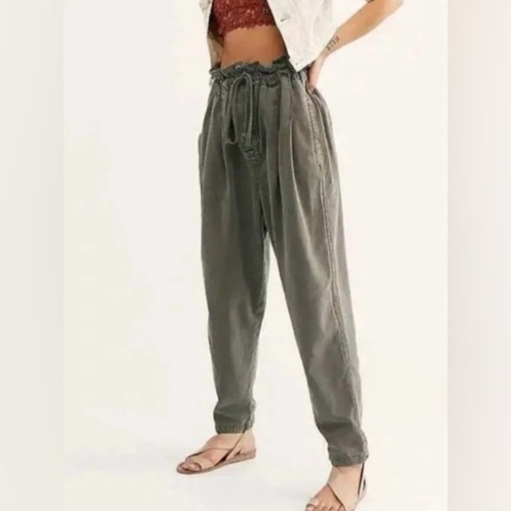 Free People Margate Pleated Paperbag Tie Waist Sugar Kelp Green Trouser Size XS - Picture 10 of 10